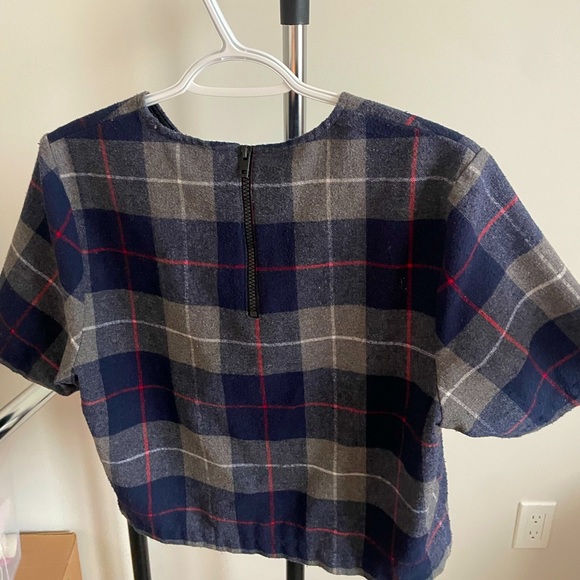 KENAR CROPPED FASHION BLOUSE - Picture 3 of 3